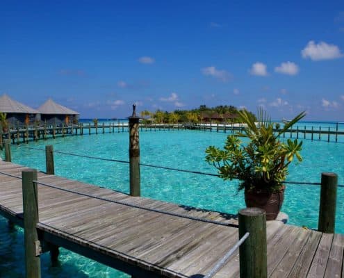 Komandoo Island Resort & Spa Jacuzzi Water Villa Aussenansicht